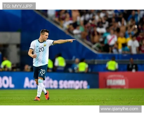 内内与巴西足球明星的精彩瞬间与背后故事揭秘