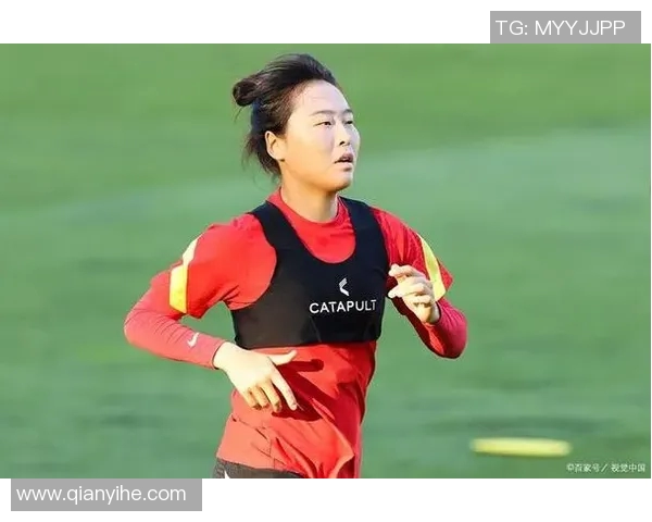 中国女足新星崛起她是足球场上的璀璨明星 中国女足新星崛起她是足球场上的璀璨明星