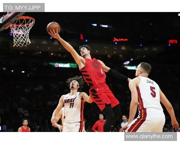 2020年NBA季后赛爵士队对阵开拓者队精彩回顾与赛季分析 2020年NBA季后赛爵士队对阵开拓者队精彩回顾与赛季分析